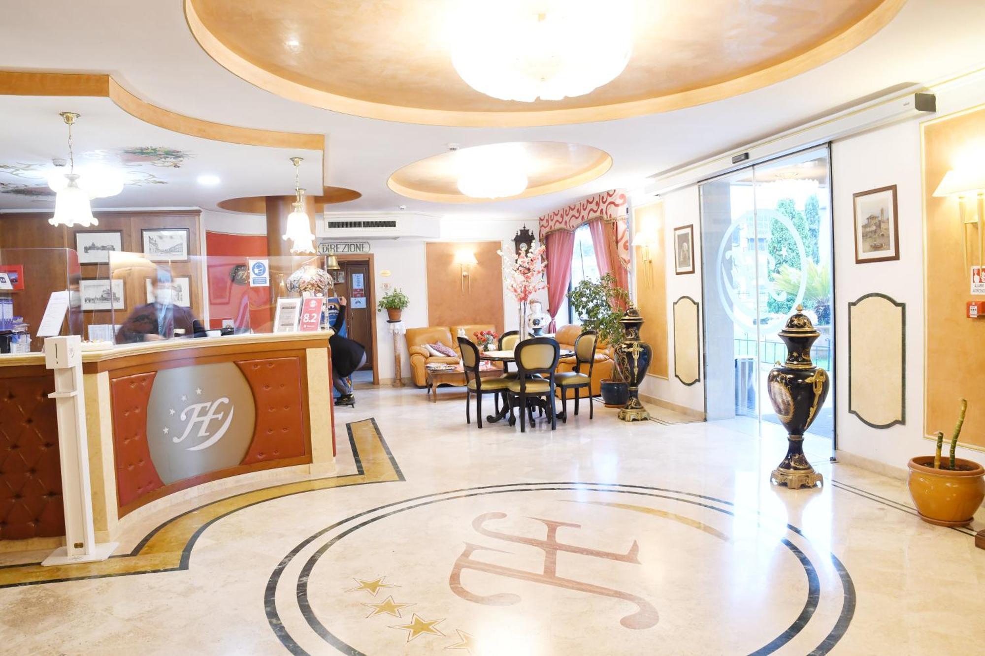 Fashion Hotel Valmontone Esterno foto